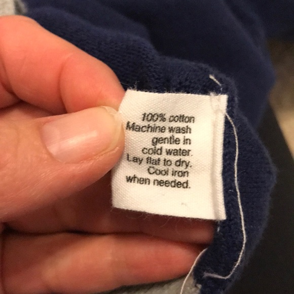 Adorable alligator sweater 🐊 - Picture 5 of 5